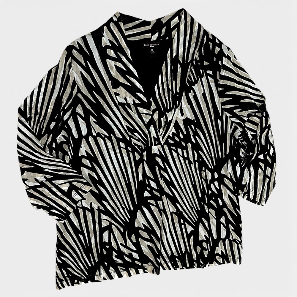 Dana Buchman Plus Women’s Black Beige Abstract Blouse Size 1X 3/4 Sleeve Top